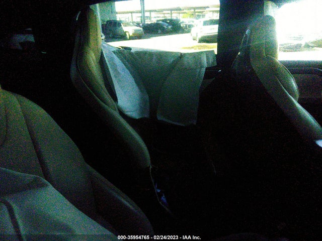 2016 Tesla Model X, VIN: 5YJXCBE28GF027261
