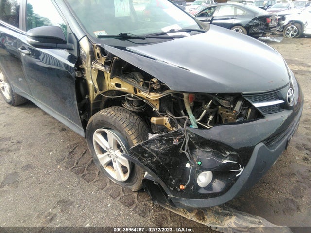 2014 TOYOTA RAV4 XLE VIN: 2T3RFREV6EW177301
