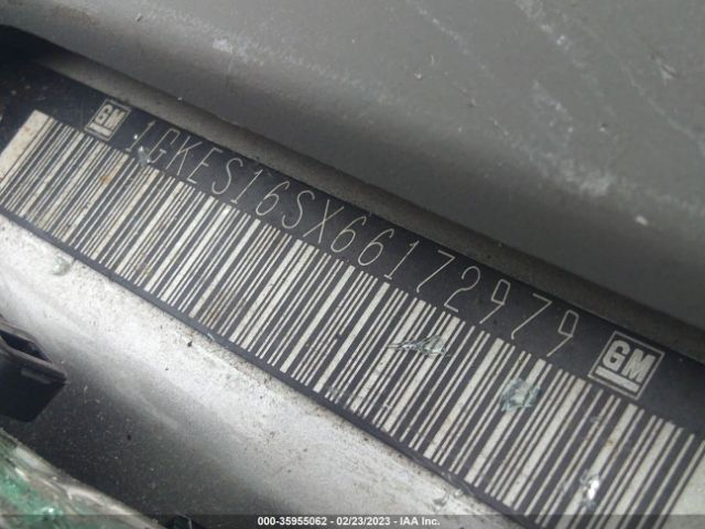 1GKES16SX66172979 GMC ENVOY XL