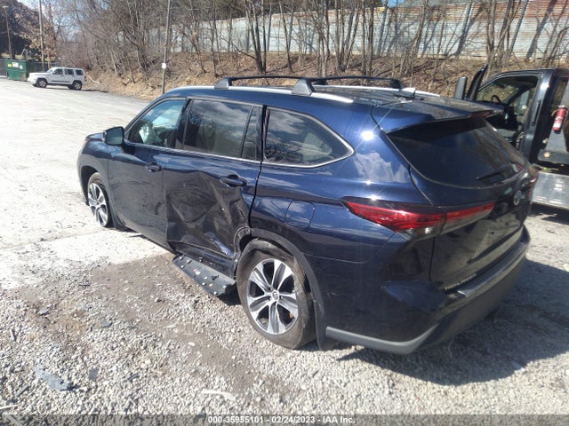 2020 TOYOTA HIGHLANDER XLE VIN: 5TDGZRBH2LS008646