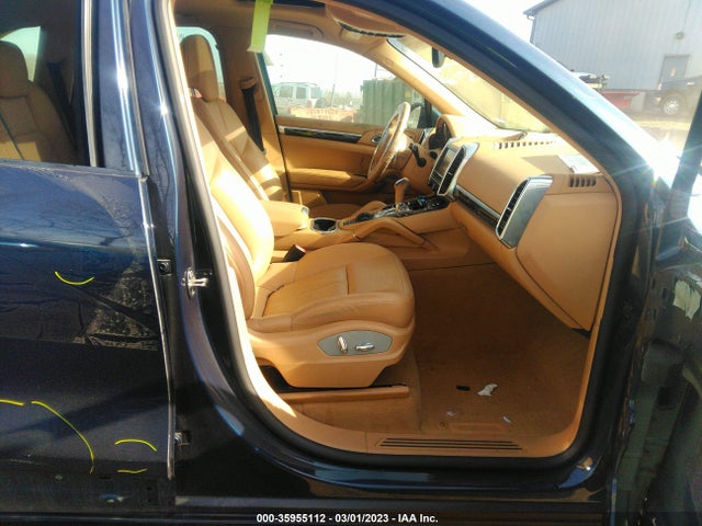 2014 Porsche Cayenne, VIN: WP1AA2A23ELA02911
