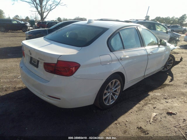 BMW 3 Series 320i Xdrive 2018 WBA8E5G58JNU46983 Image 4