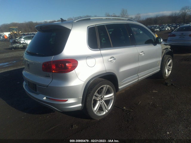 WVGBV7AX9GW052681 Volkswagen Tiguan R-line