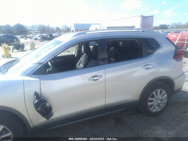 KNMAT2MT6HP594883 Nissan ROGUE SV