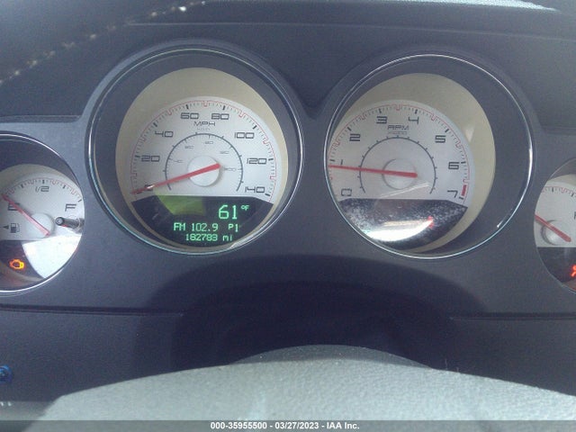 Dodge Challenger 2011 2B3CJ4DG1BH570503 Image 8
