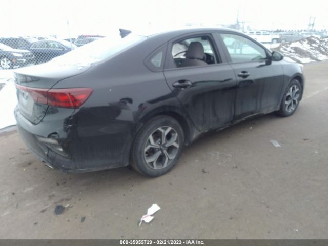 3KPF24AD1ME278853 KIA Forte Lxs