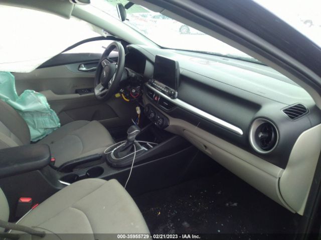 3KPF24AD1ME278853 KIA Forte Lxs