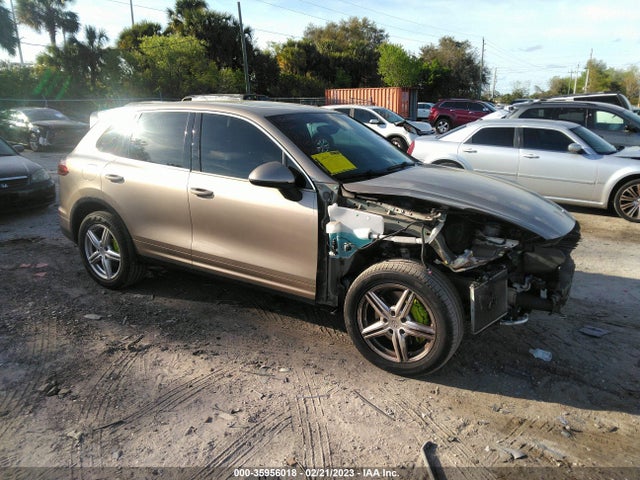 2016 Porsche Cayenne, VIN: WP1AE2A23GLA63747