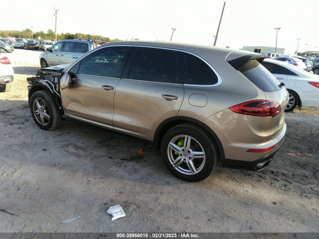 2016 Porsche Cayenne, VIN: WP1AE2A23GLA63747