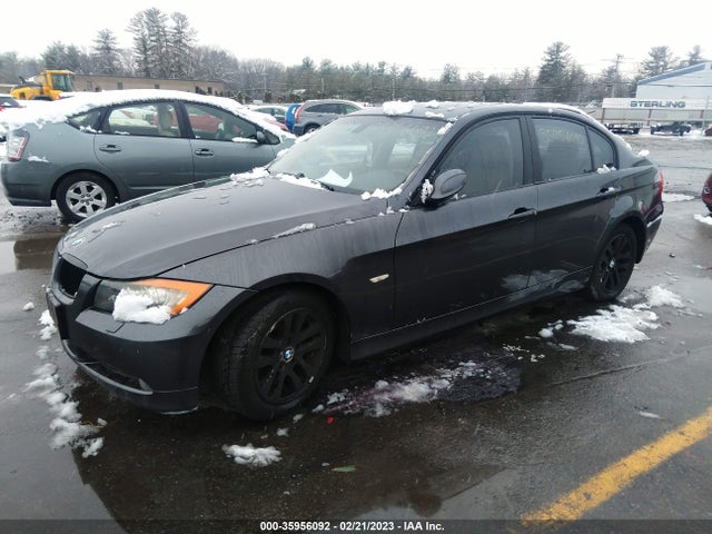 BMW 3 Series 328i 2007 WBAVC53507FZ75278 Image 2