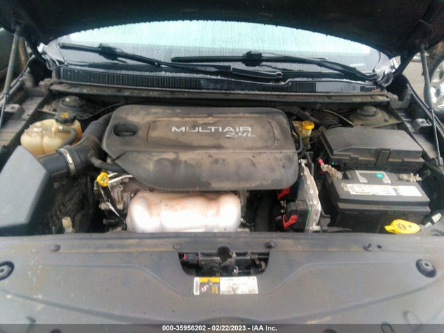 Chrysler 200 C 2015 1C3CCCCB1FN538290 Image 10