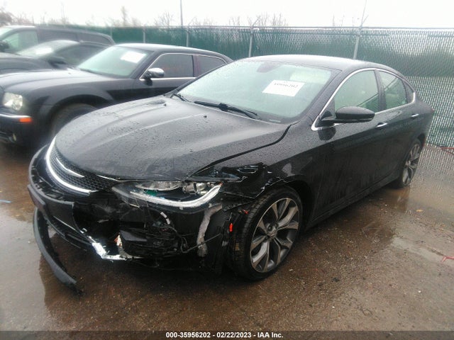 Chrysler 200 C 2015 1C3CCCCB1FN538290 Image 2