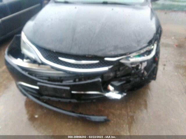 Chrysler 200 C 2015 1C3CCCCB1FN538290 Image 6