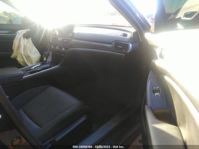2019 HONDA ACCORD SEDAN LX 1.5T VIN: 1HGCV1F16KA123336
