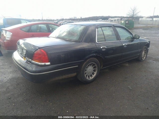 2001 FORD CROWN VICTORIA LX VIN: 2FAFP74W91X104069