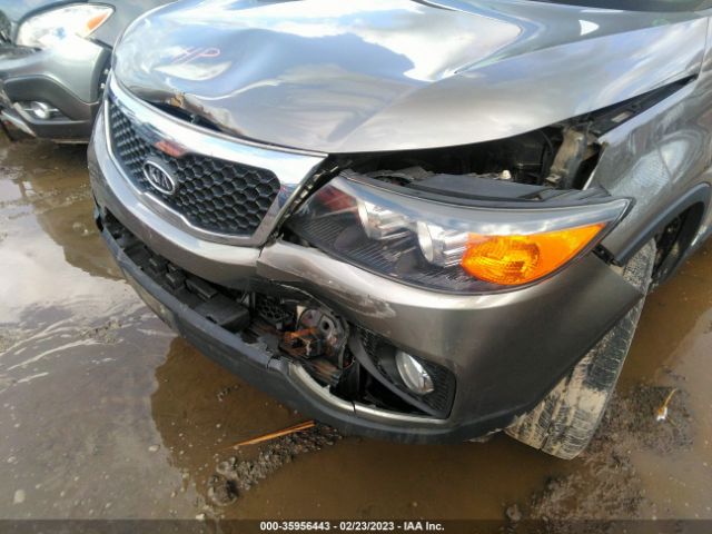 5XYKTDA28BG172104 KIA SORENTO LX
