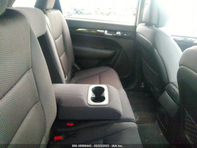 5XYKTDA28BG172104 KIA SORENTO LX