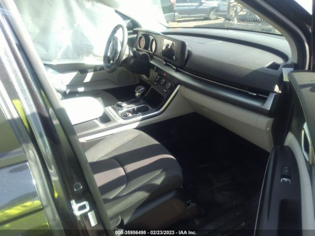 KNDNB4H33P6238664 KIA Carnival Lx