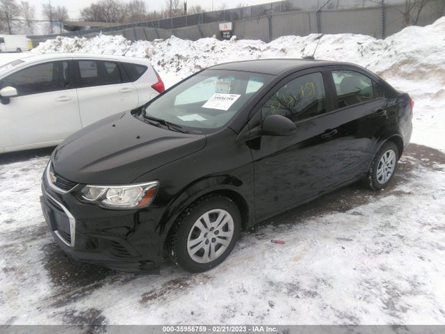 Chevrolet SONIC LS 2017 1G1JB5SH0H4163615 Image 2