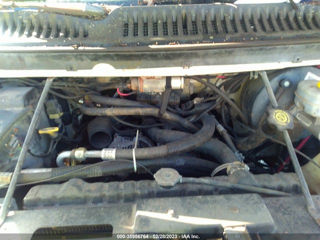 Dodge RAM VAN 1998 2B7LB31Z4WK150514 Image 10
