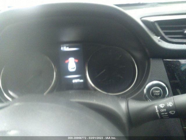 JN8AT2MVXHW007645 Nissan ROGUE SV