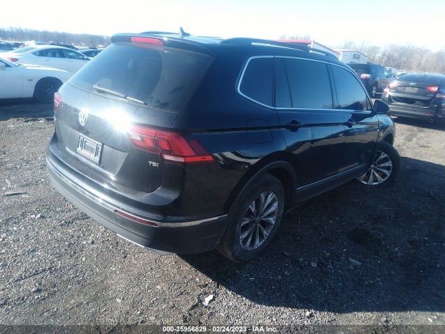 2018 VOLKSWAGEN TIGUAN SEL/SE VIN: 3VV3B7AX1JM006904