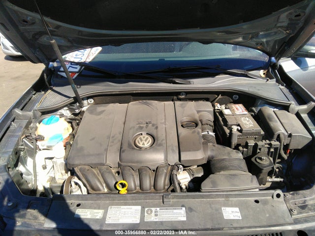 1VWAP7A35EC006378 Volkswagen Passat Wolfsburg Ed