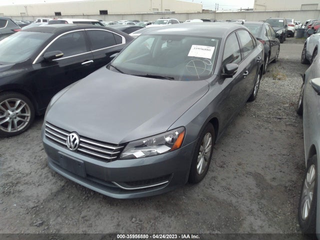 1VWAP7A35EC006378 Volkswagen Passat Wolfsburg Ed