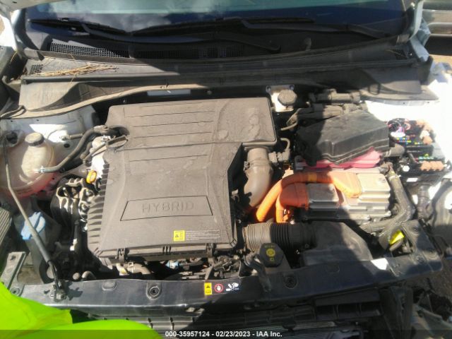 KNDCB3LC0M5465661 KIA NIRO LX