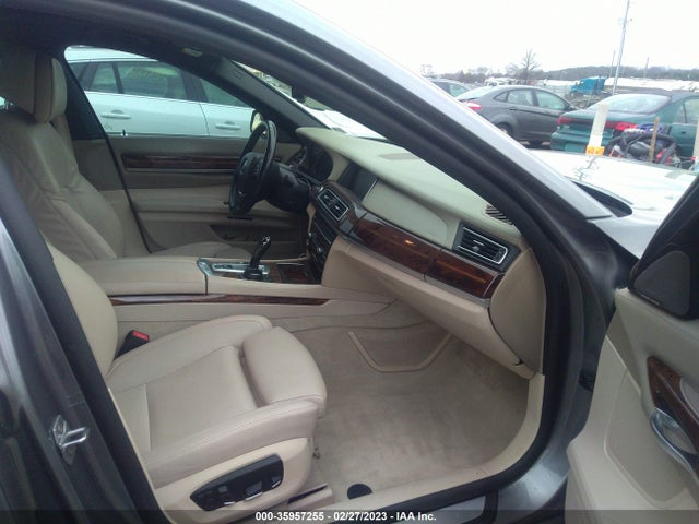 2015 BMW 7 Series, VIN: WBAYE8C50FD781966