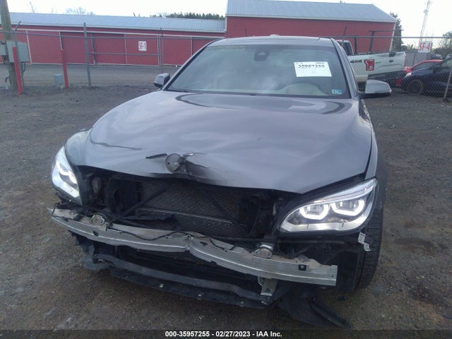 2015 BMW 7 Series, VIN: WBAYE8C50FD781966