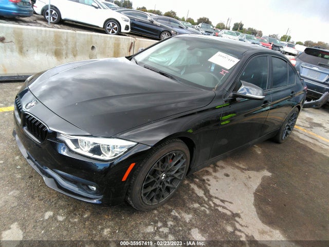 WBA8E1G58JNU88871 BMW 3 Series 320i