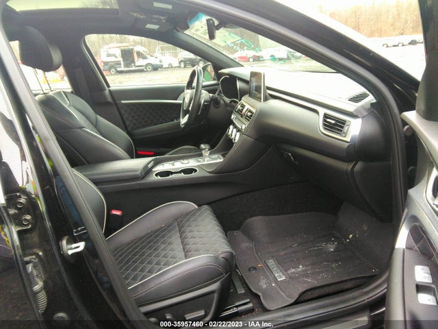 2021 GENESIS G70 3.3T VIN: KMTG34LE2MU076386
