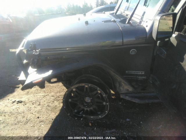 1C4BJWDG2JL813730 Jeep Wrangler Jk Unlimited Sport S