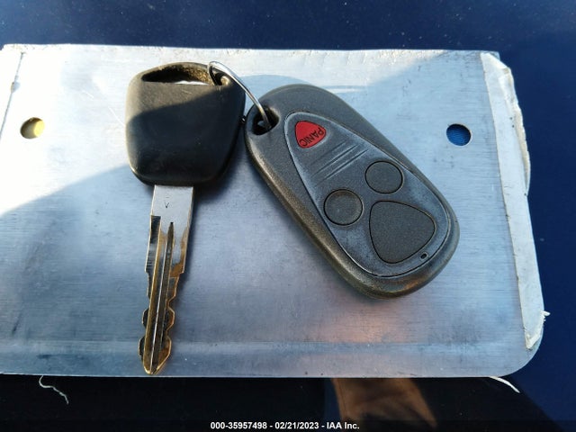 Acura TL 2004 19UUA662X4A047953 Image 3