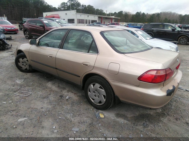 2000 HONDA ACCORD SDN LX VIN: 1HGCG1647YA042200