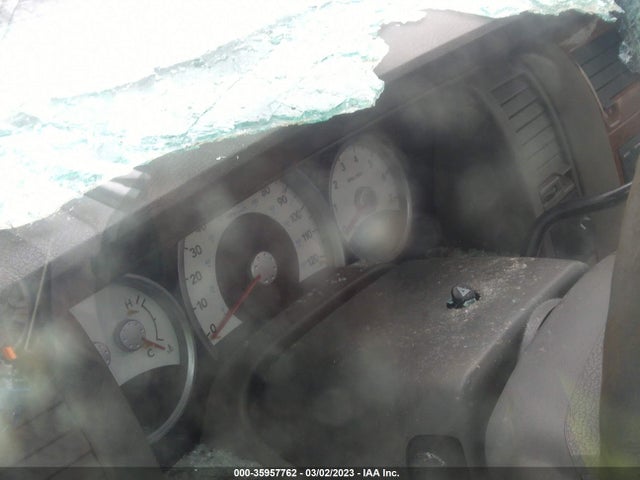 2008 DODGE DURANGO SLT VIN: 1D8HB48218F129143