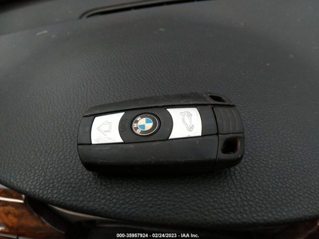 WBAVD53588A283698 BMW 3 Series
