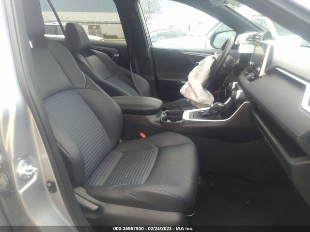 2021 Toyota RAV4, VIN: 4T3E6RFV8MU015648