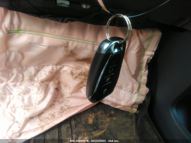 2018 Chevrolet Bolt EV, VIN: 1G1FW6S03J4125988