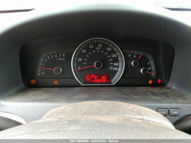 KNDJJ741X95025663 KIA Borrego Ex