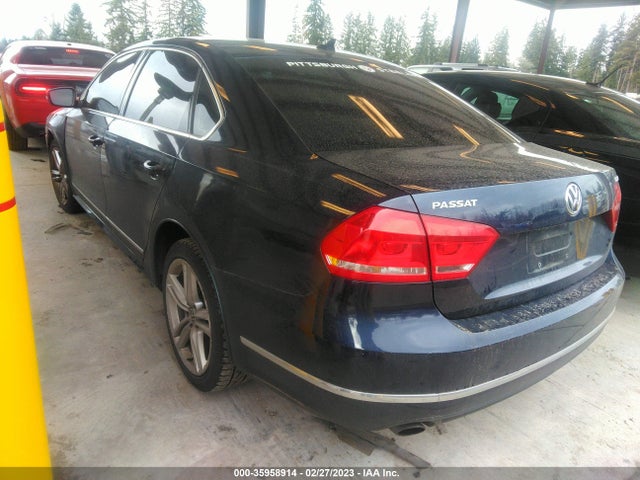 1VWBT7A38FC023600 Volkswagen Passat 1.8t Se W/sunroof & Nav