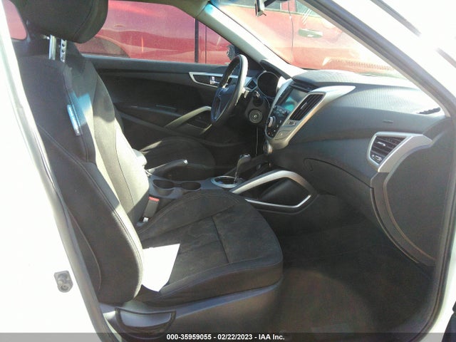 2015 HYUNDAI VELOSTER VIN: KMHTC6ADXFU228819