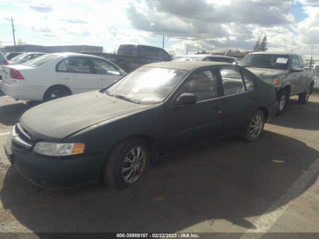1N4DL01D8YC181374 Nissan Altima Xe/gxe/se/gle
