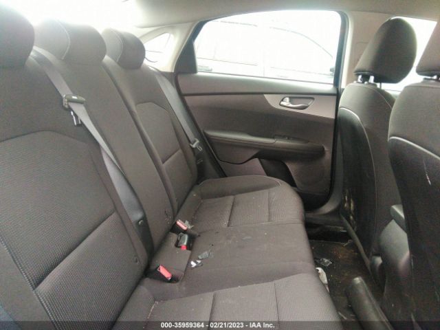 3KPF24AD5ME396324 KIA Forte Lxs