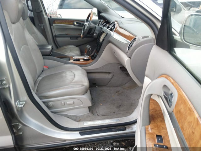 2008 BUICK ENCLAVE CXL VIN: 5GAEV23738J116070