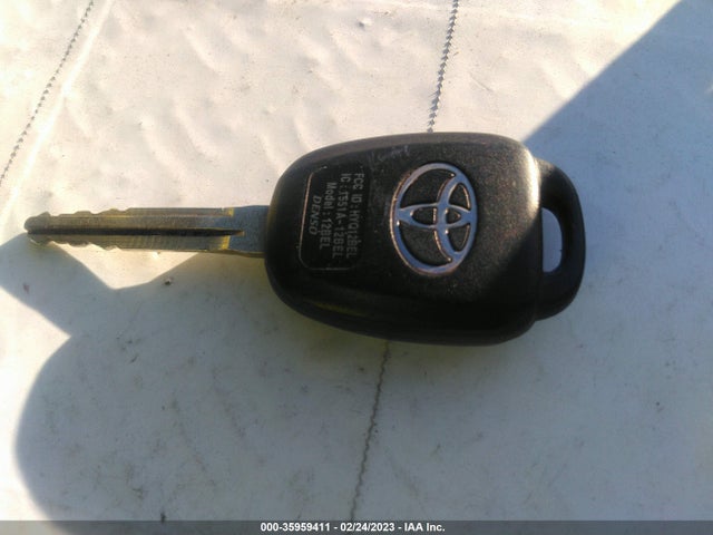 2015 TOYOTA COROLLA L/LE/S/S PLUS/LE PLUS VIN: 2T1BURHE2FC259069