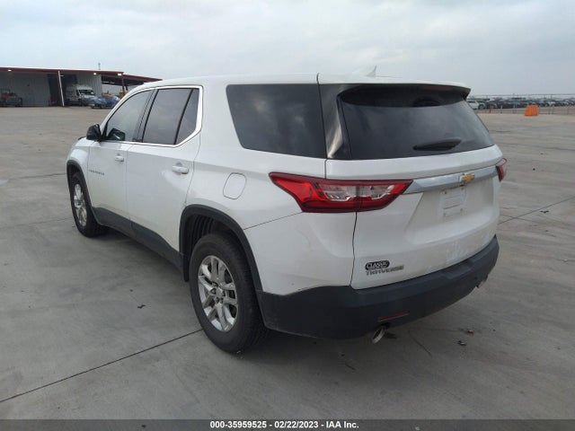 Chevrolet Traverse Ls 2018 1GNERFKW4JJ157498 Image 4