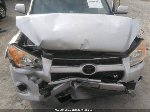 Toyota Rav4 Ltd 2010 JTMDK4DV6AD013242 Image 11
