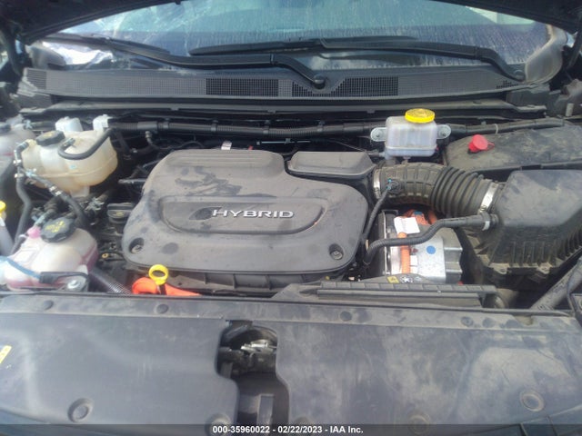 2021 Chrysler Pacifica Hybrid, VIN: 2C4RC1L75MR586347